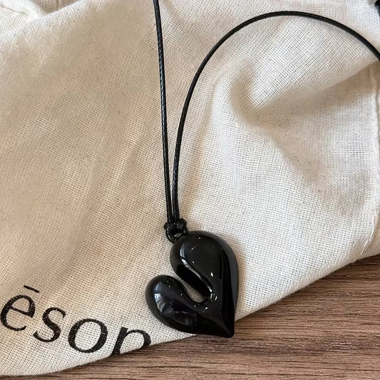 Crimson Love Vintage Heart Necklace – Romance with a Retro Soul